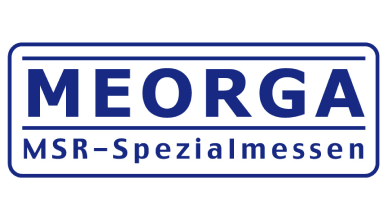meorga logo in weiß mit blauer Schrift