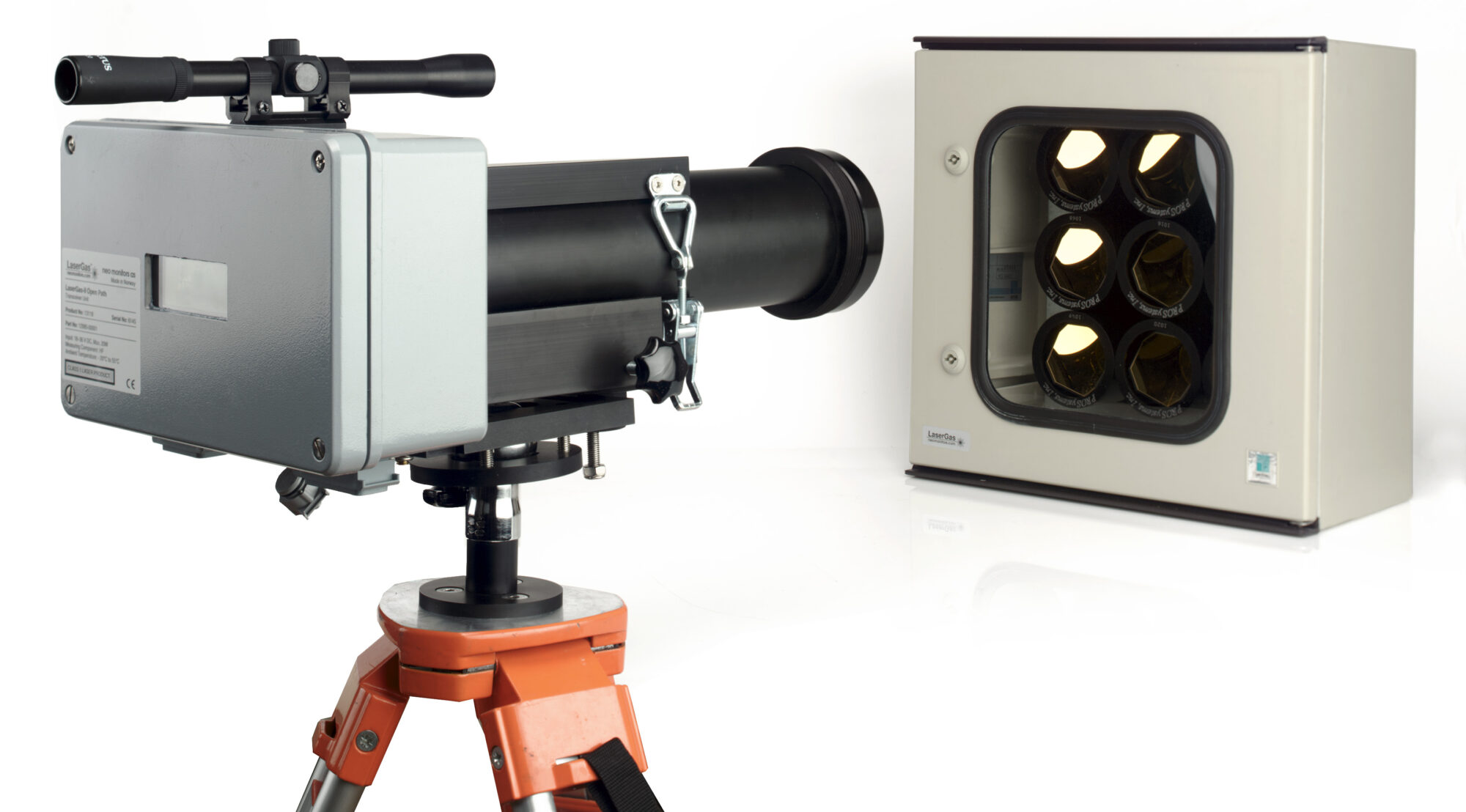 a close up to a LaserGas II open path